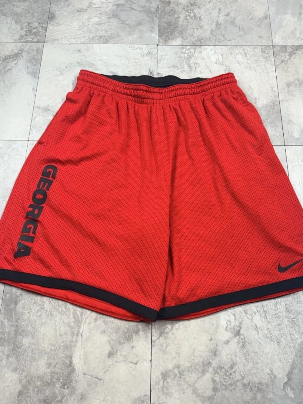 Nike Georgia Bulldogs Basketball Shorts Men's 2XL Red Mesh Dri-FIT Y2K